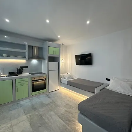 Aphrodite & Hotel 2*