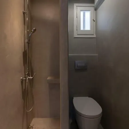 Aphrodite & Chora (Ios)