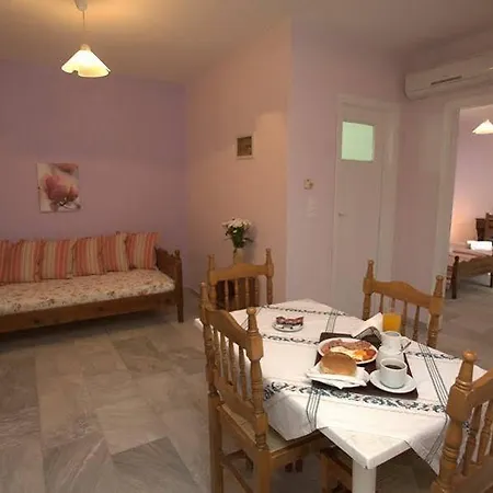 Aphrodite & Hotel Chora (Ios)