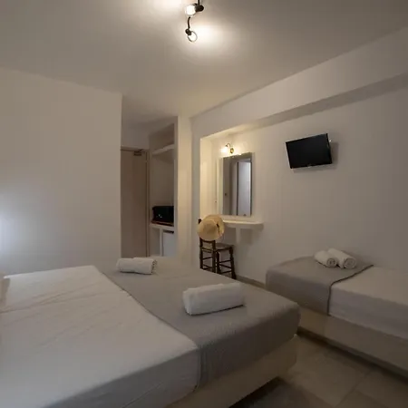 Aphrodite & Hotel Chora d'Ios