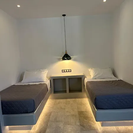 Aphrodite & Hotel Chora d'Ios