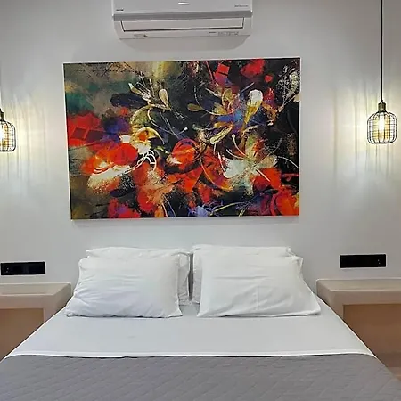 Aphrodite & 2* Íosz
