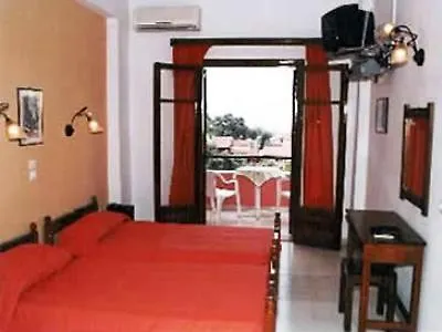 Aphrodite & 2* Chora